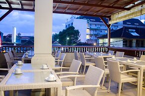 Transera Kamini Legian