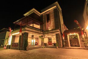 Transera Kamini Legian