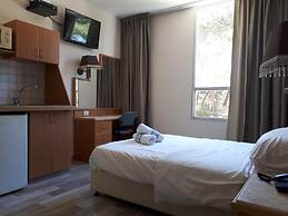 Marom Residence Romema