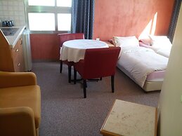 Marom Residence Romema