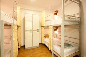 Chinatown Hostel