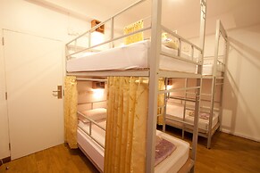 Chinatown Hostel