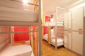 Chinatown Hostel