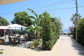 Chrismare Hotel