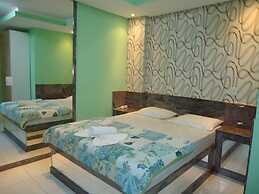 Galeria & Hotel Farol da Barra