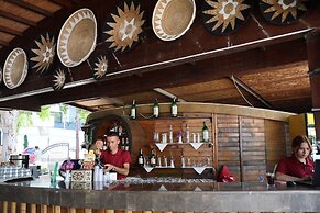 Irem Garden Hotel & Apartments