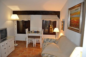 Apartamentos Turísticos Doña María la Brava