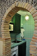 Apartamentos Turísticos Doña María la Brava