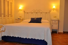 Apartamentos Turísticos Doña María la Brava