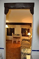 Apartamentos Turísticos Doña María la Brava