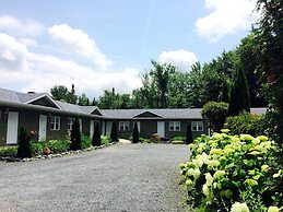 Motel des Cèdres