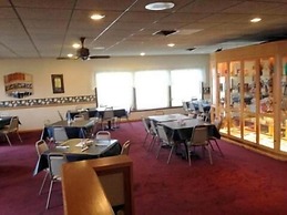 Cedar Inn