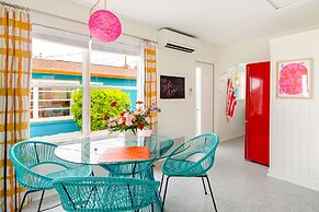 Sunset Inn & Cottages