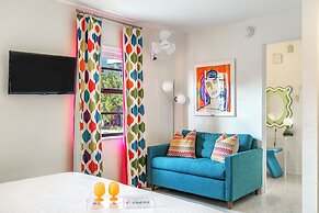 Sunset Inn & Cottages