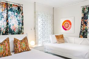 Sunset Inn & Cottages