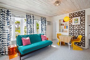 Sunset Inn & Cottages