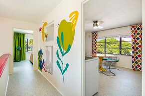 Sunset Inn & Cottages