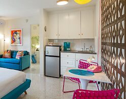 Sunset Inn & Cottages