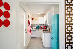 Sunset Inn & Cottages