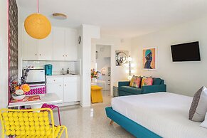 Sunset Inn & Cottages