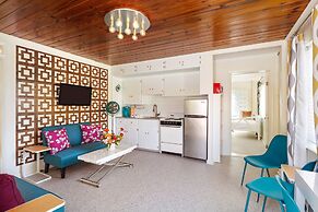 Sunset Inn & Cottages