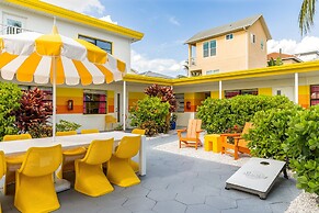 Sunset Inn & Cottages