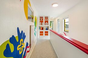 Sunset Inn & Cottages