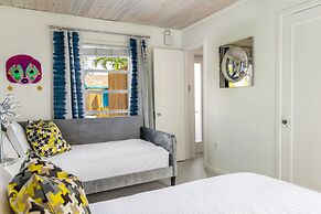 Sunset Inn & Cottages