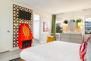 Sunset Inn & Cottages