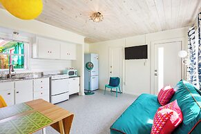 Sunset Inn & Cottages