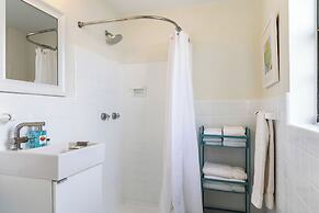 Sunset Inn & Cottages