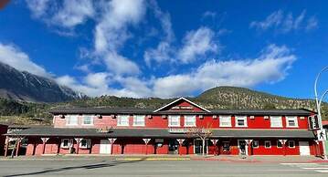 Lillooet Hotel Victoria