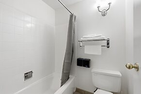 Lillooet Hotel Victoria