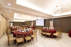 Lenox Hotel