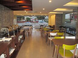 Nite & Day Batam Jodoh Square