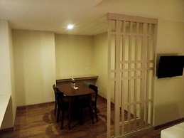 Nite & Day Batam Jodoh Square