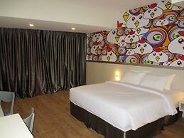 Nite & Day Batam Jodoh Square