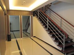 Nite & Day Batam Jodoh Square