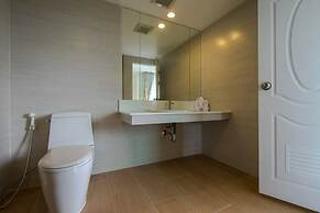 Prachuap Grand Hotel