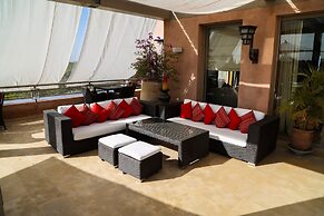 Le Clos des Oliviers by KMV