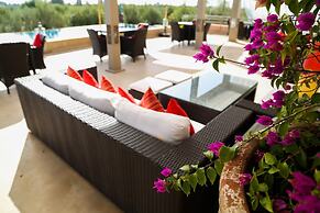 Le Clos des Oliviers by KMV