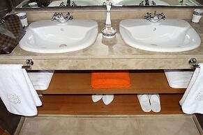 Le Clos des Oliviers by KMV