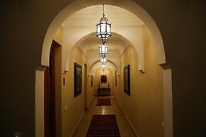 Le Clos des Oliviers by KMV