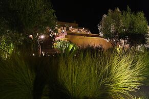 Le Clos des Oliviers by KMV