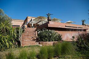 Le Clos des Oliviers by KMV