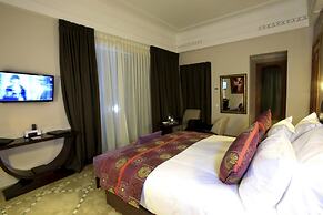 Le Clos des Oliviers by KMV