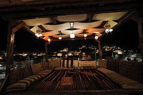 Alaturca House