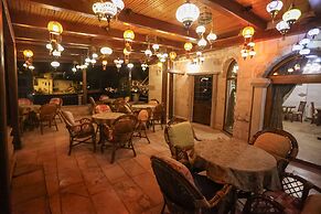 Alaturca House