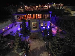 Alaturca House