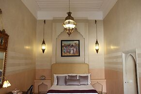 Riad Emberiza Sahari